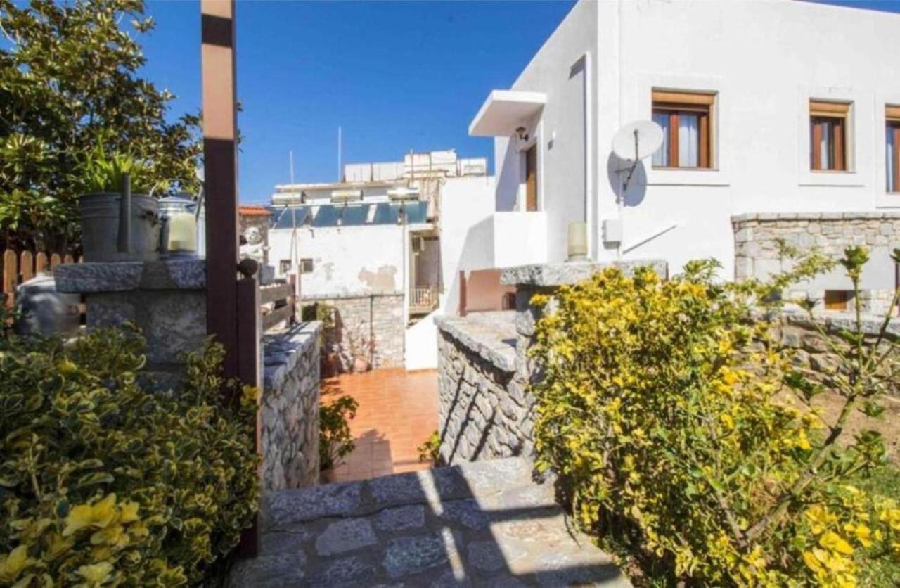 Malvazios Villas #2 Gythio Eksteriør billede